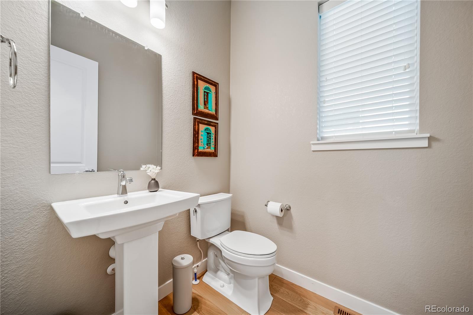 MLS Image #13 for 6322 n emporia street,denver, Colorado