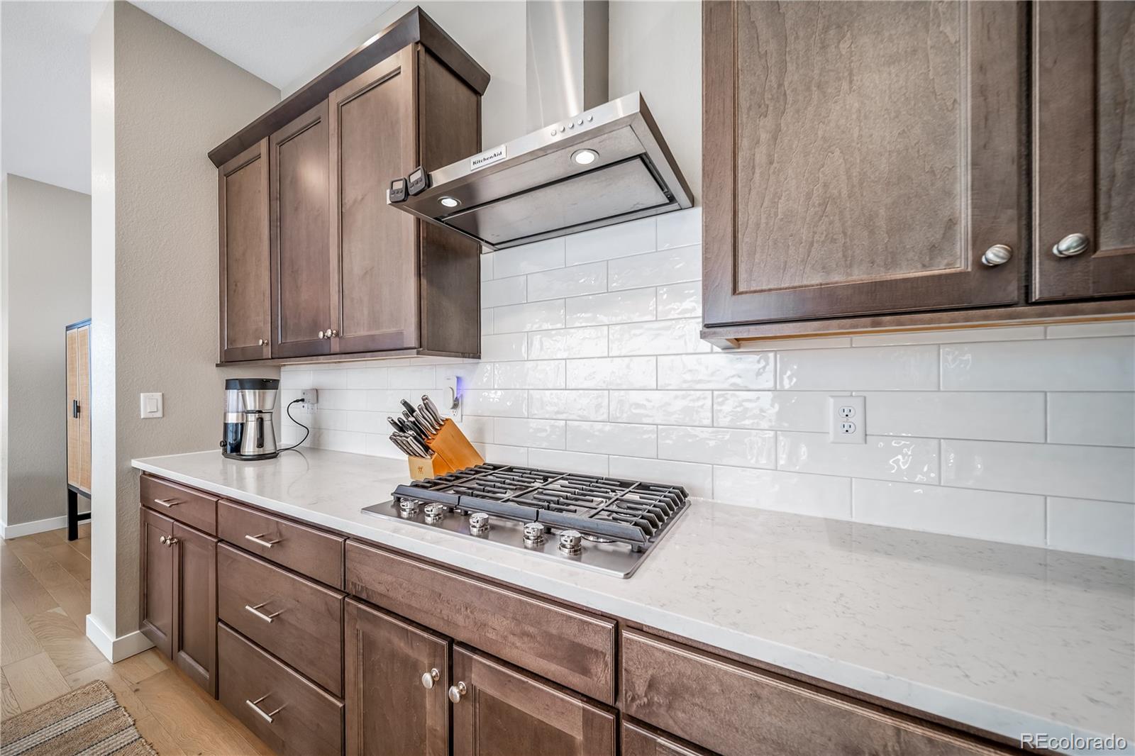 MLS Image #7 for 6322 n emporia street,denver, Colorado