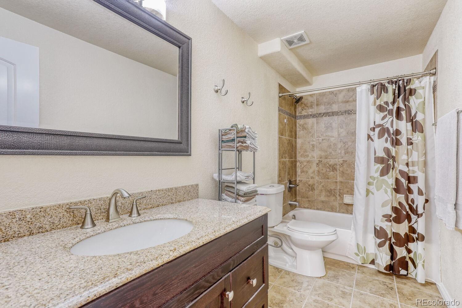 MLS Image #21 for 927  champion circle,longmont, Colorado