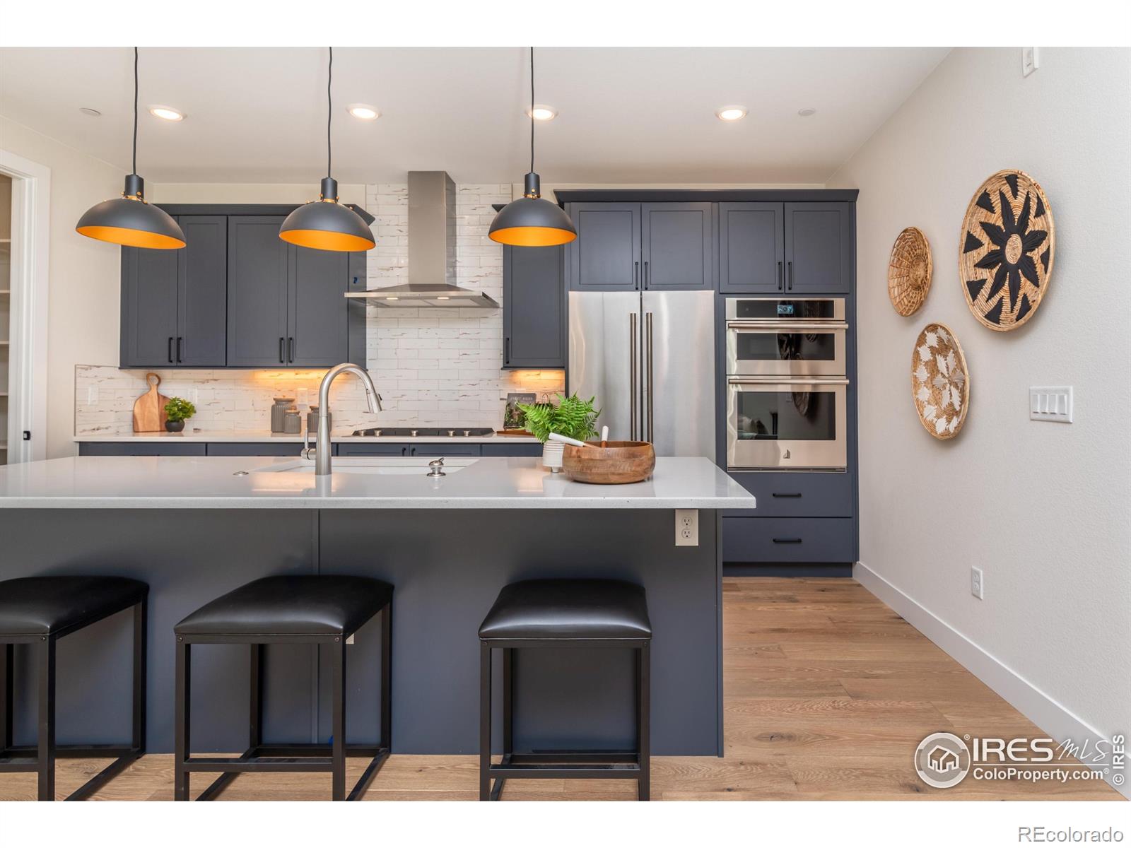 MLS Image #3 for 110 w emma street,lafayette, Colorado