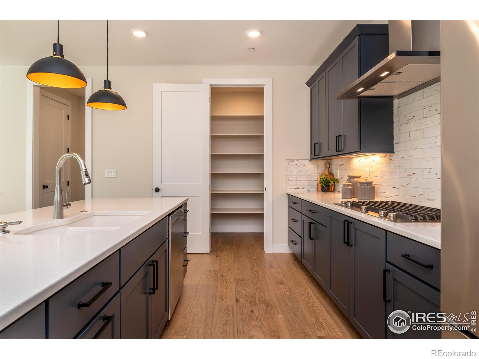 MLS Image #6 for 110 w emma street,lafayette, Colorado