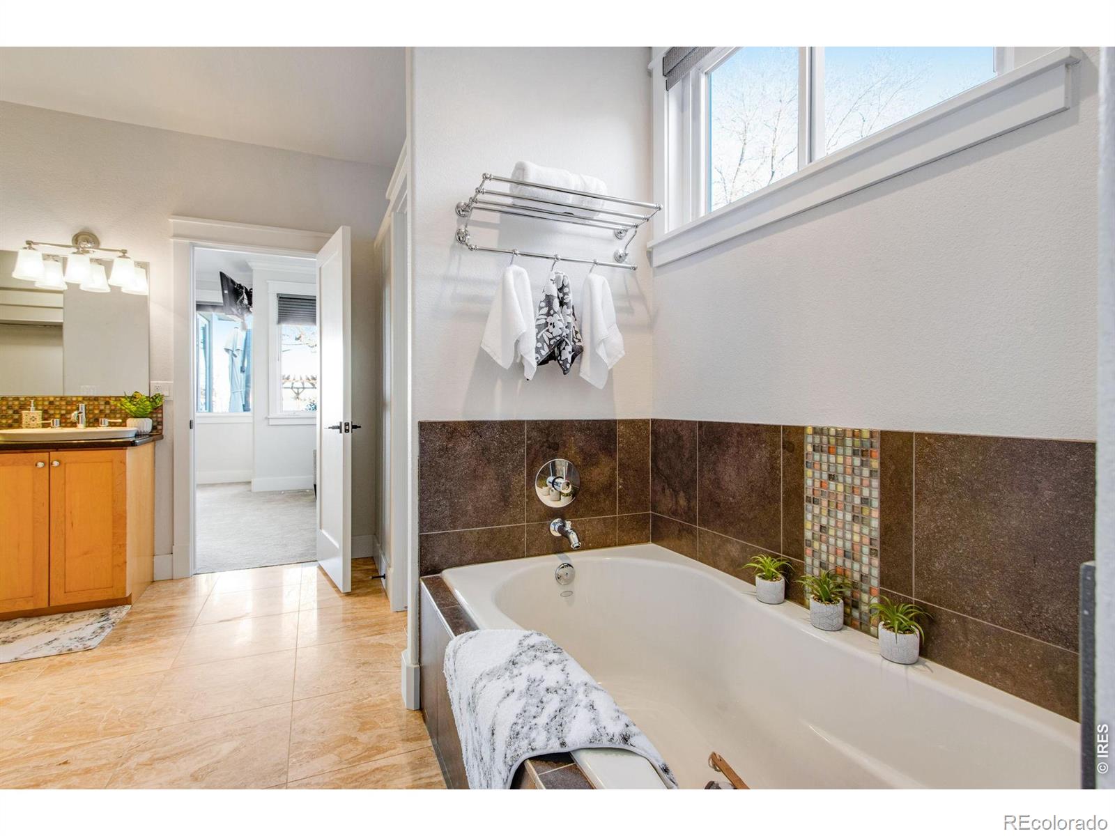 MLS Image #38 for 1502  westshore drive,loveland, Colorado