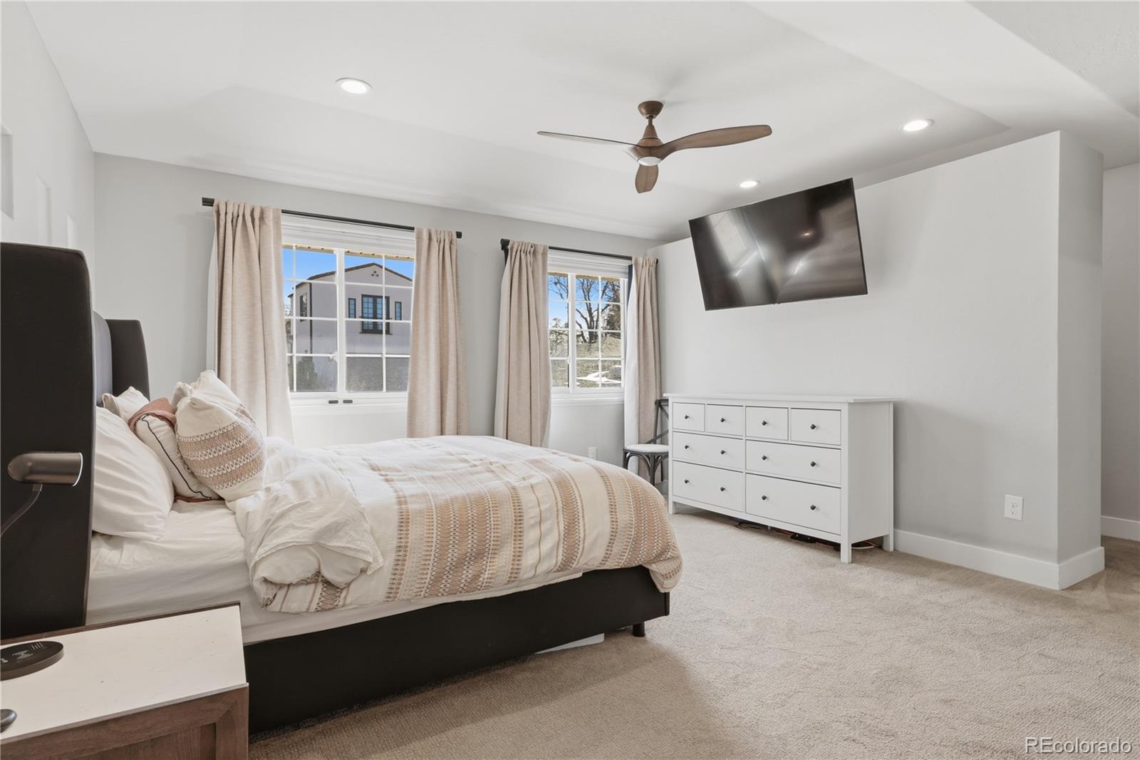 MLS Image #17 for 211  magnolia street,denver, Colorado