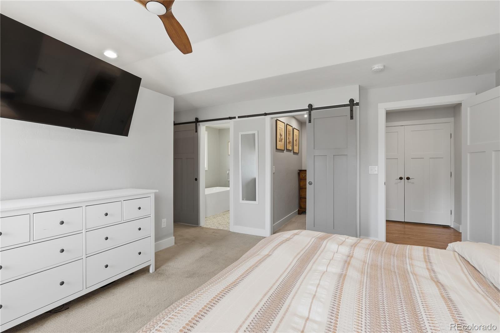 MLS Image #19 for 211  magnolia street,denver, Colorado