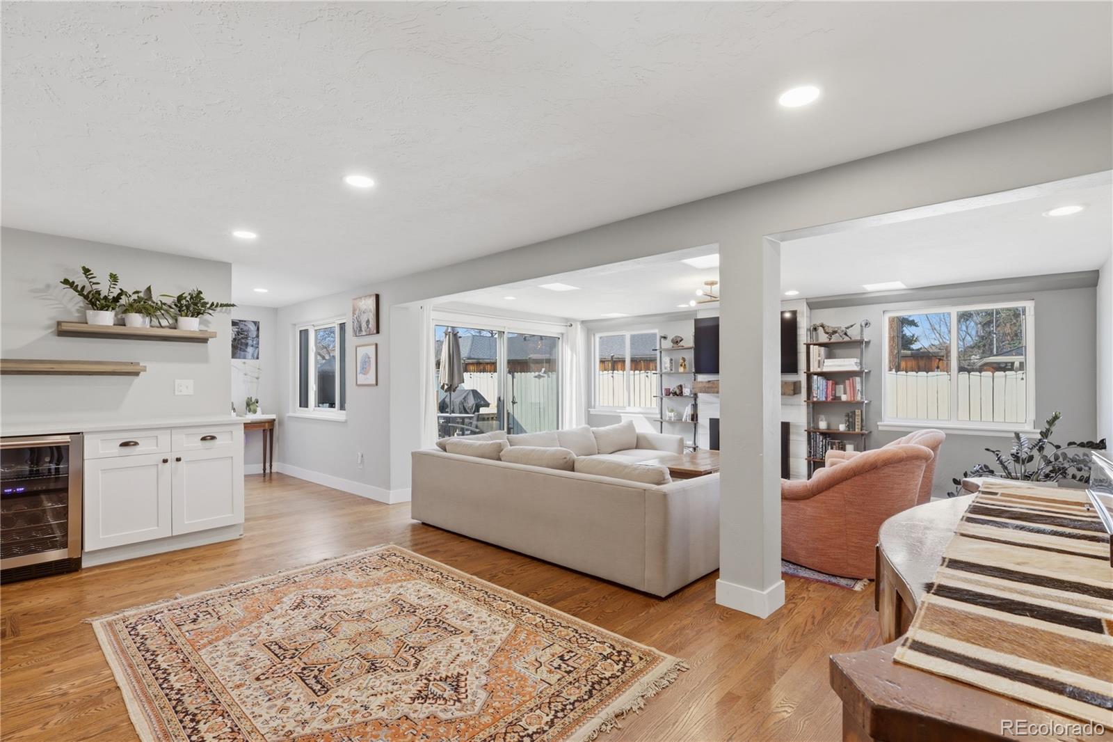 MLS Image #9 for 211  magnolia street,denver, Colorado
