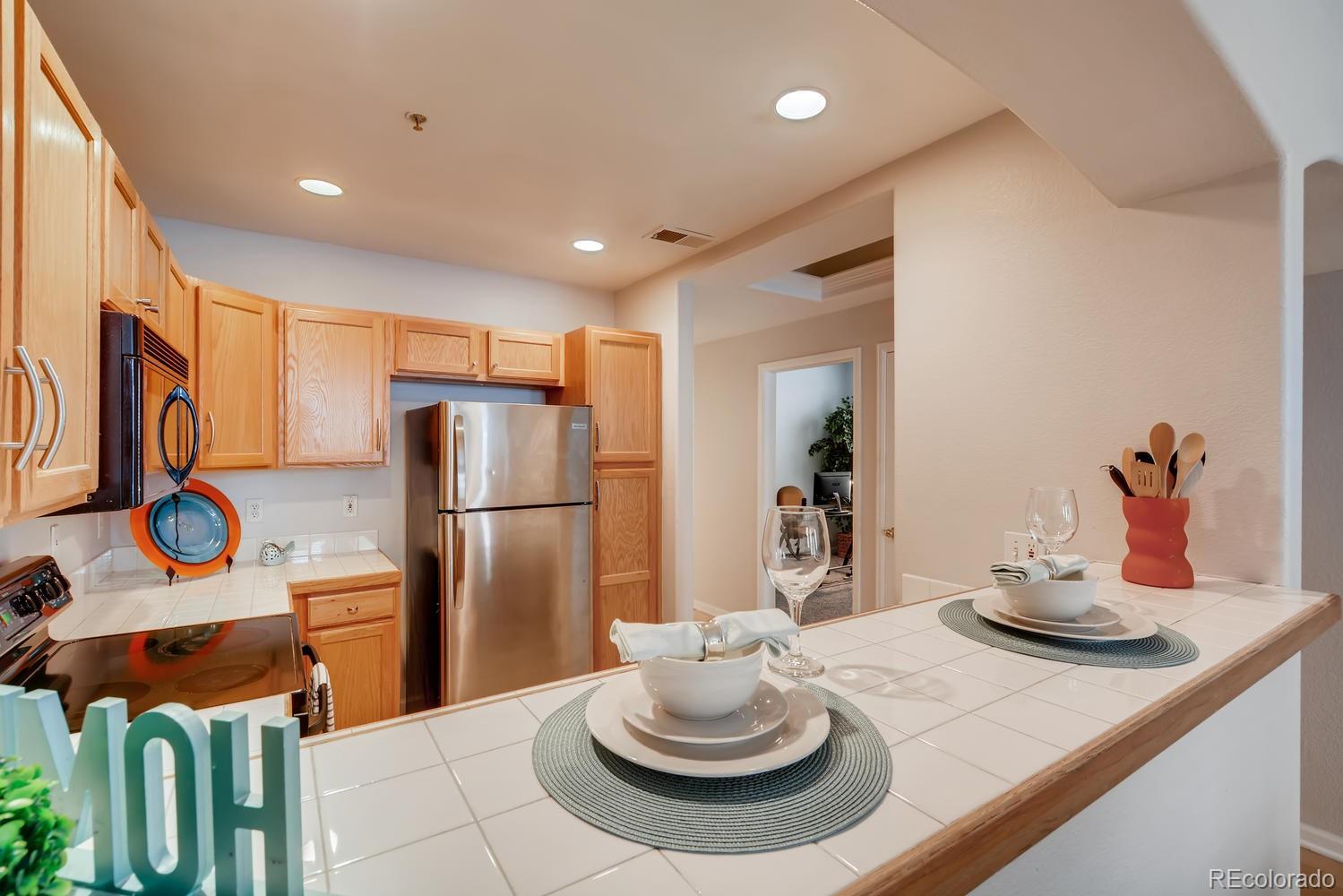 MLS Image #8 for 1747 n pearl street 103,denver, Colorado