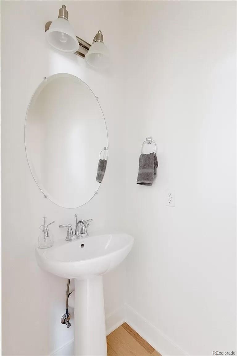 MLS Image #13 for 7984 e 51st avenue ,denver, Colorado