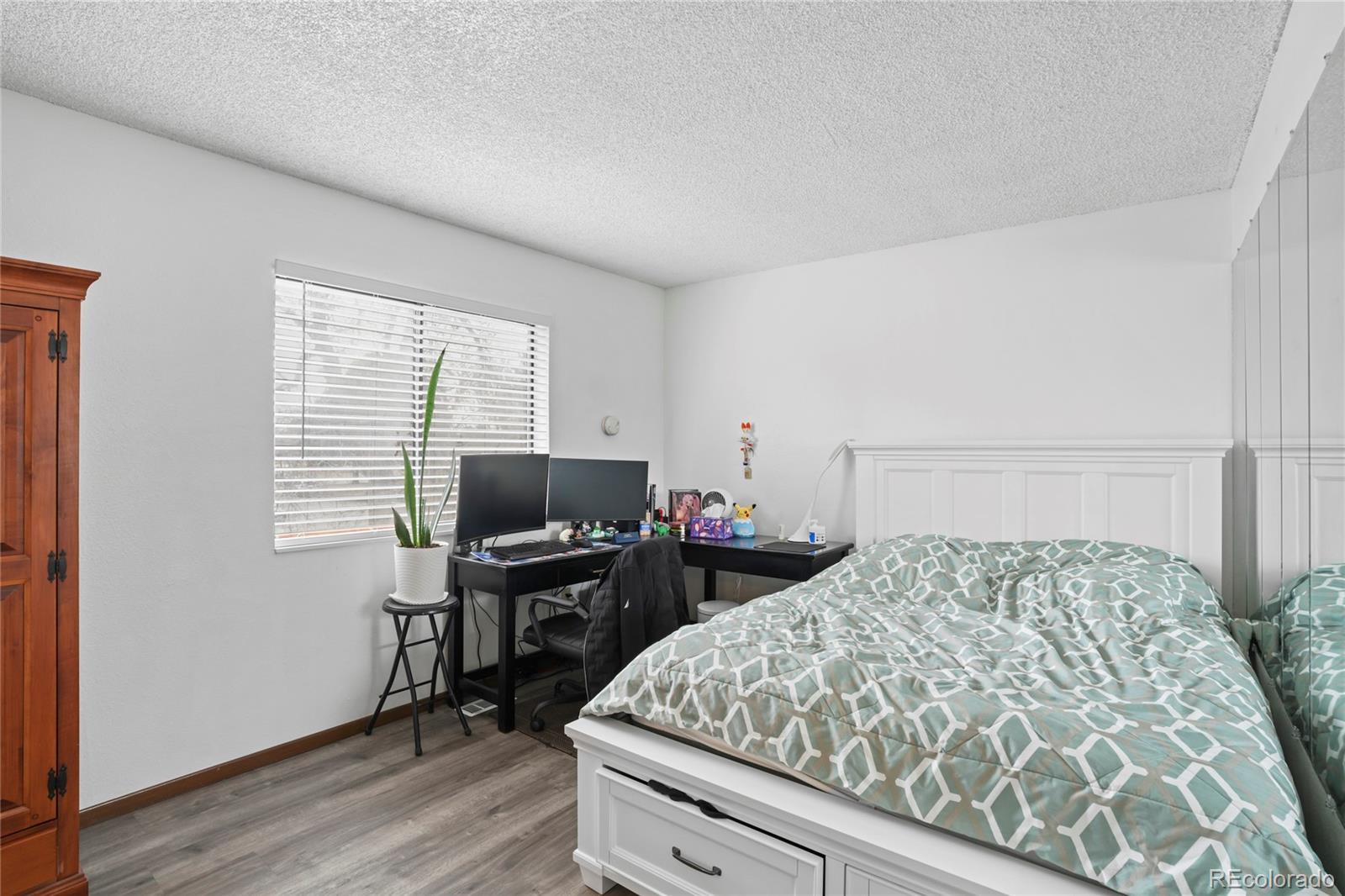 MLS Image #17 for 3225 s garrison street,lakewood, Colorado