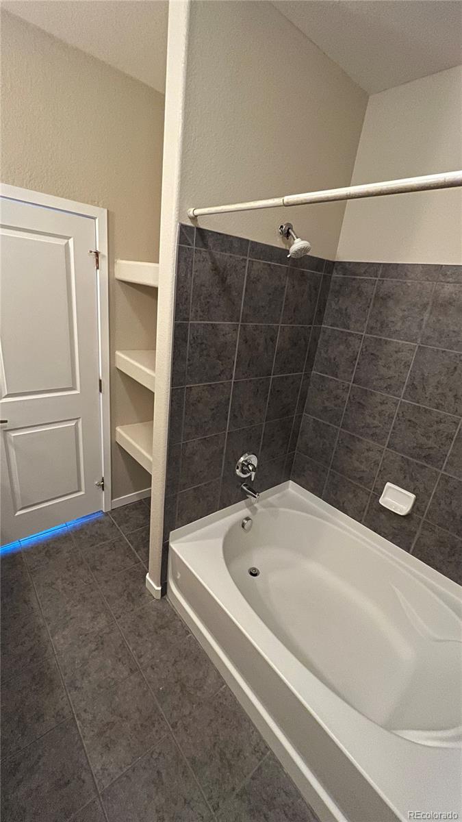 MLS Image #14 for 4100  albion street 602,denver, Colorado