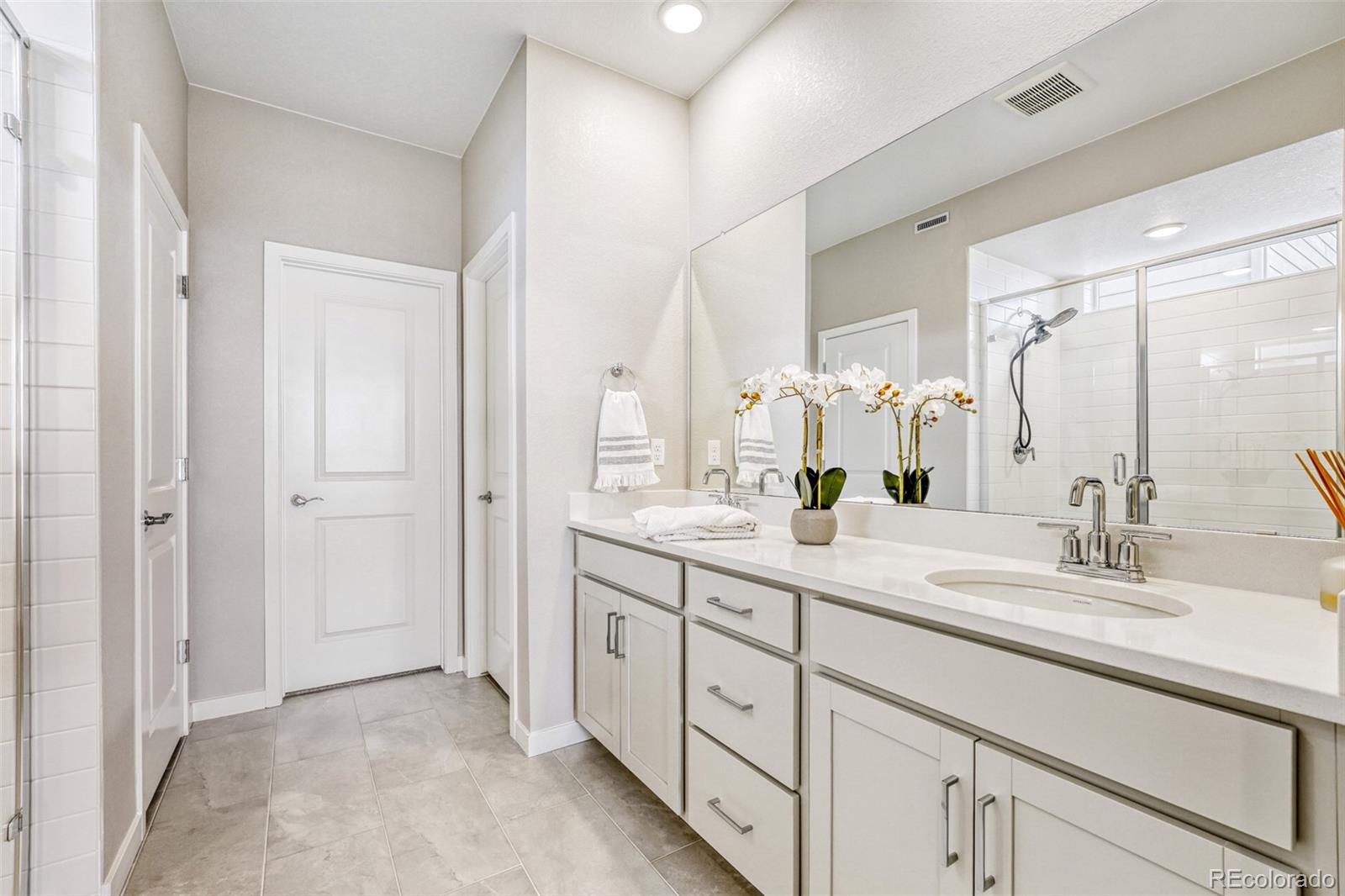 MLS Image #2 for 4021 n biloxi court,aurora, Colorado