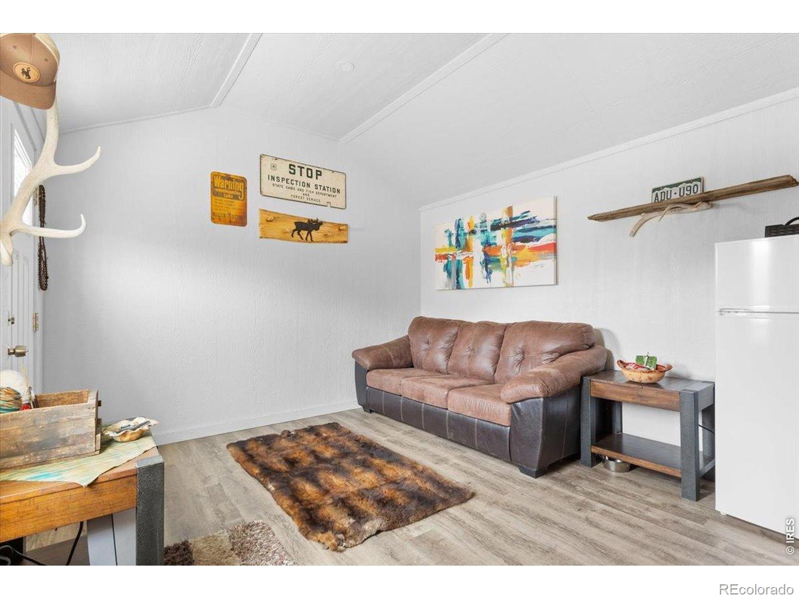 MLS Image #6 for 59 w rustic road,bellvue, Colorado