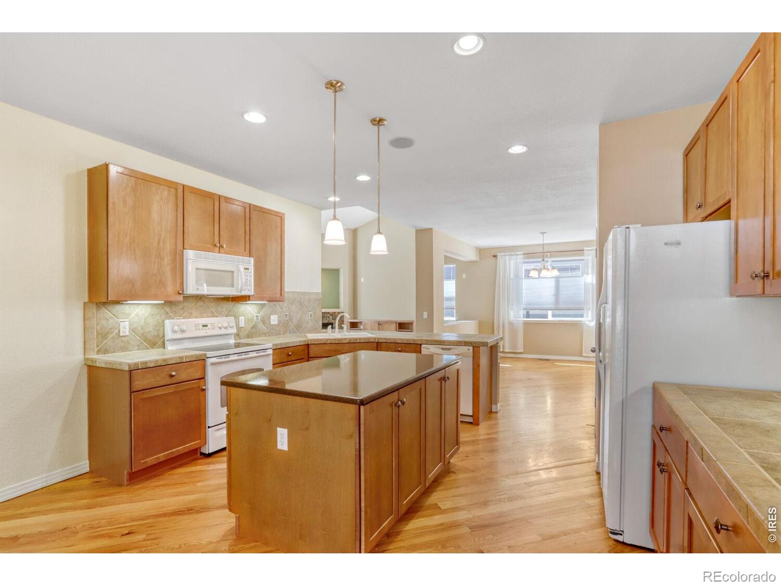 MLS Image #11 for 527  deerwood drive,longmont, Colorado