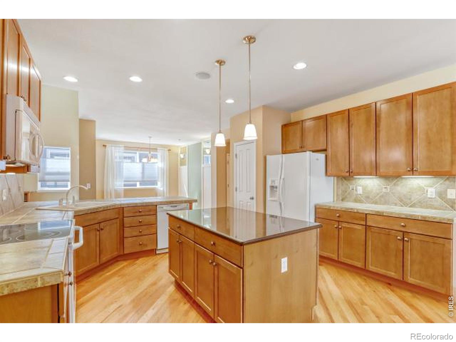 MLS Image #8 for 527  deerwood drive,longmont, Colorado
