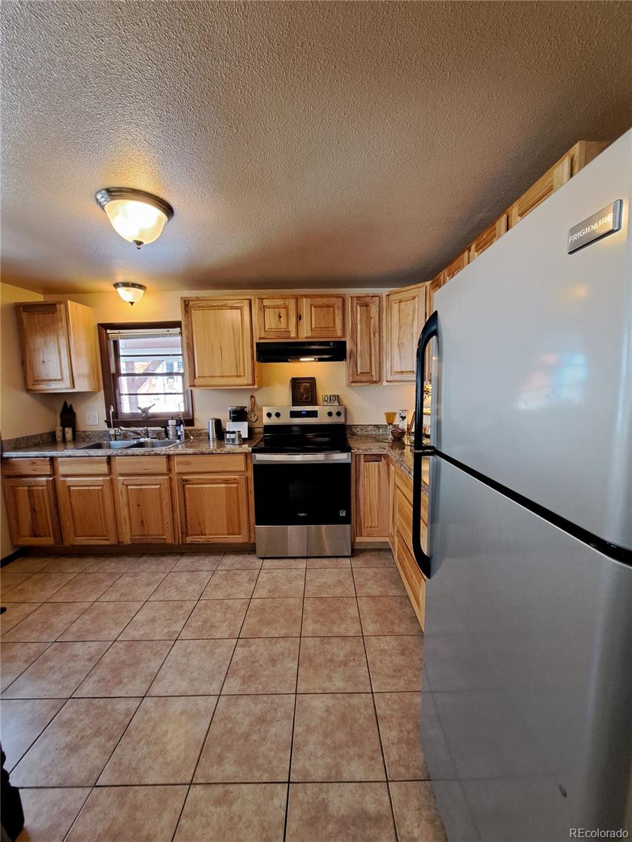 MLS Image #13 for 8946  central avenue,beulah, Colorado