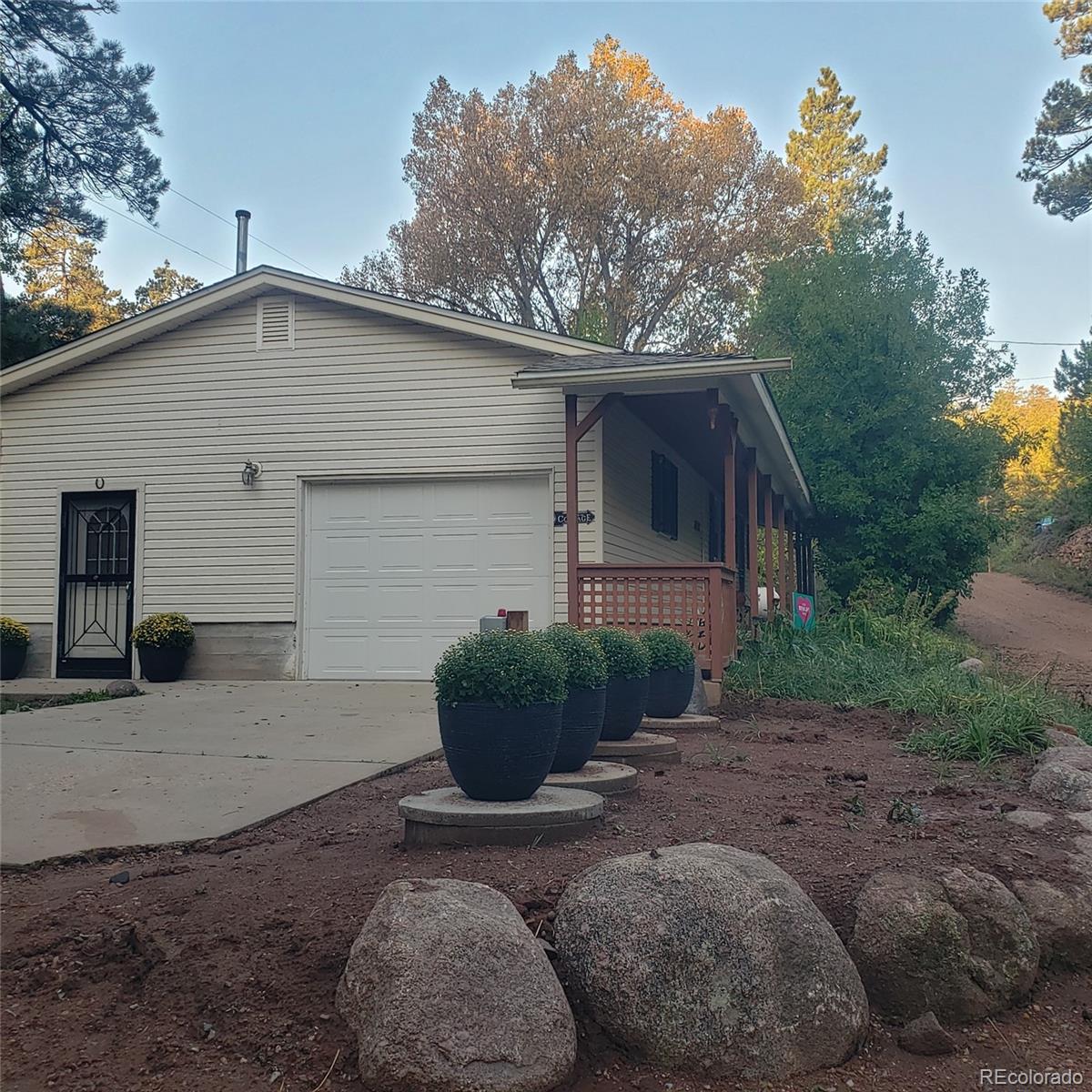 MLS Image #6 for 8946  central avenue,beulah, Colorado