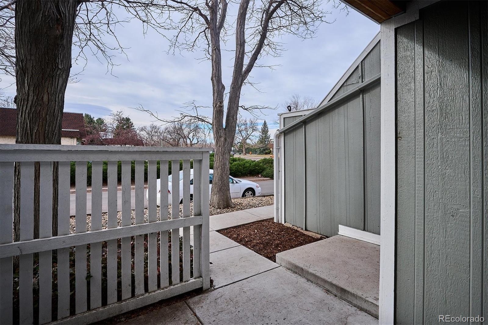 MLS Image #2 for 1180 s monaco parkway,denver, Colorado
