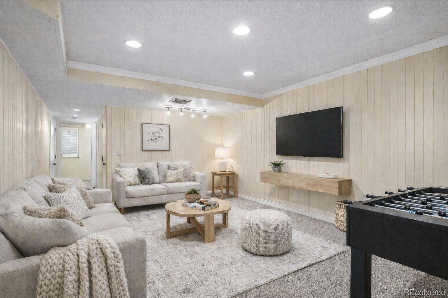 MLS Image #20 for 1180 s monaco parkway,denver, Colorado