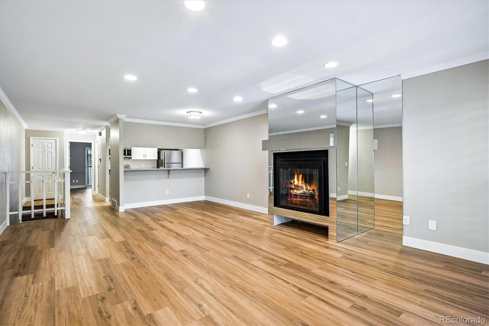 MLS Image #3 for 1180 s monaco parkway,denver, Colorado