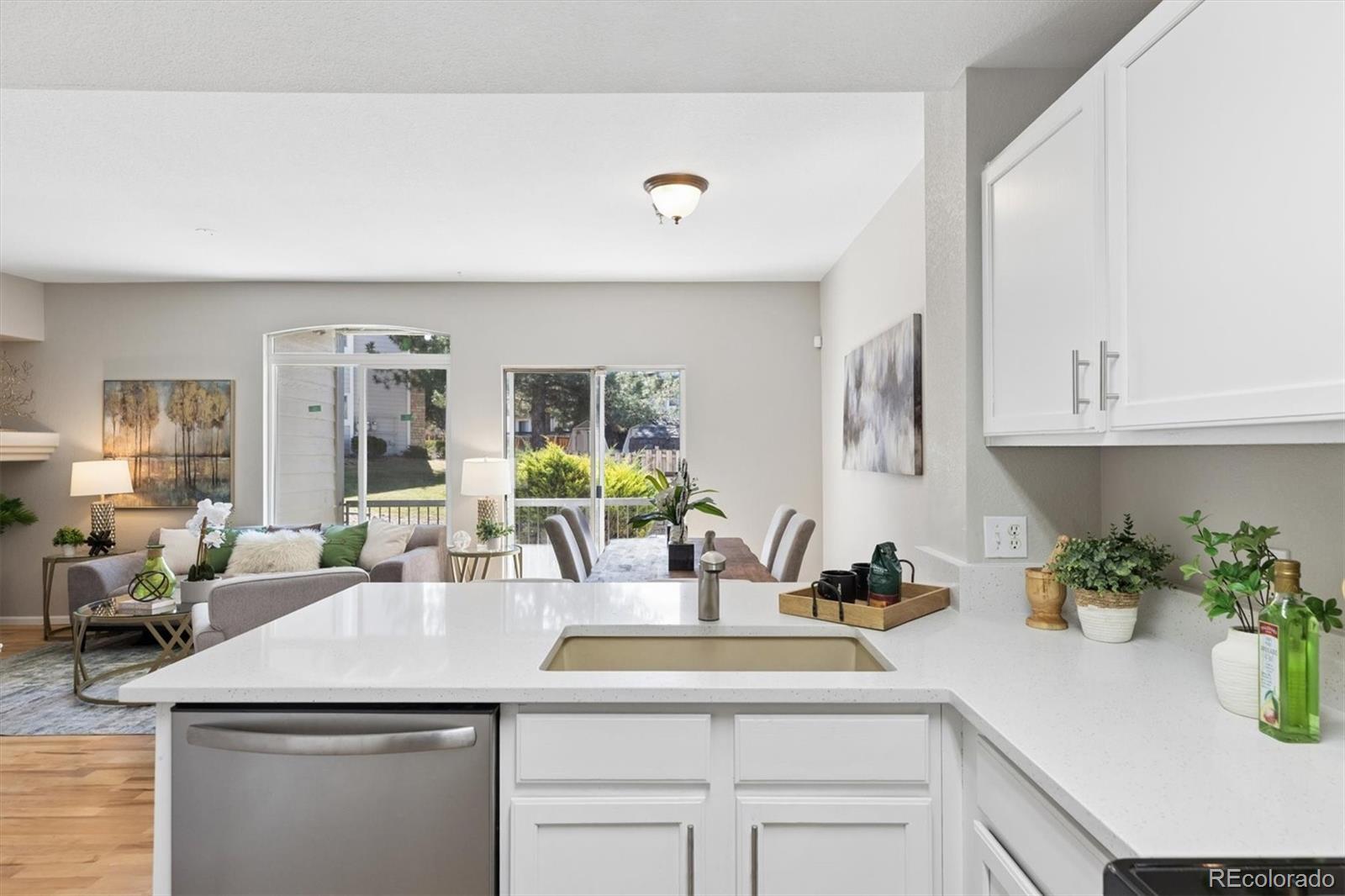 MLS Image #11 for 2575 s syracuse way f101,denver, Colorado
