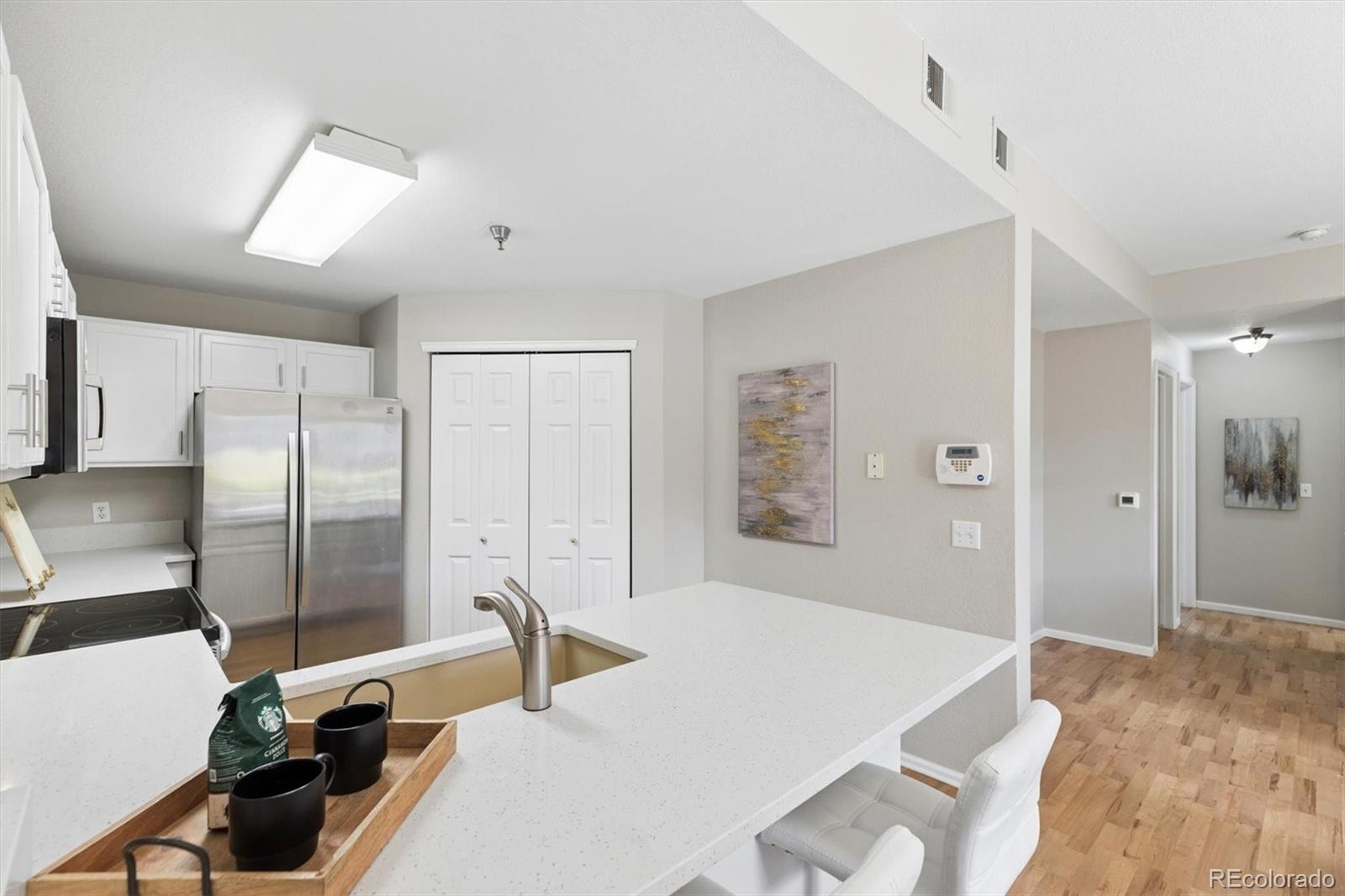 MLS Image #9 for 2575 s syracuse way f101,denver, Colorado