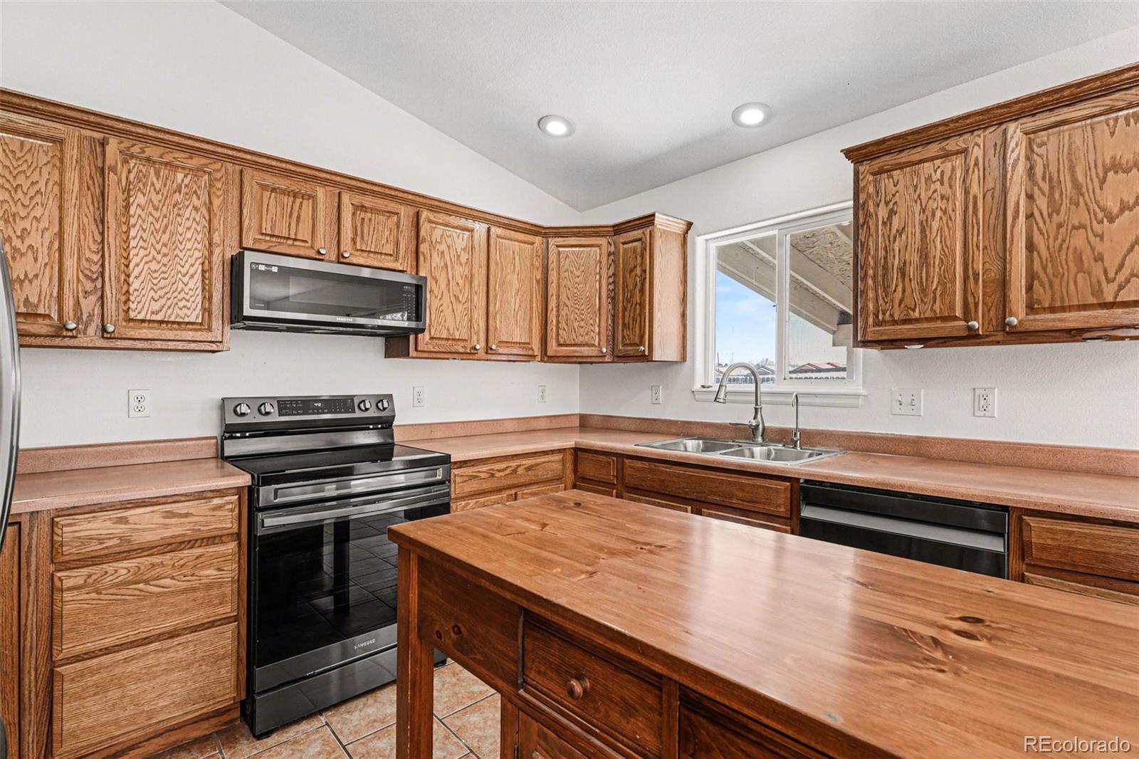 MLS Image #8 for 5108  aramis court,pueblo, Colorado
