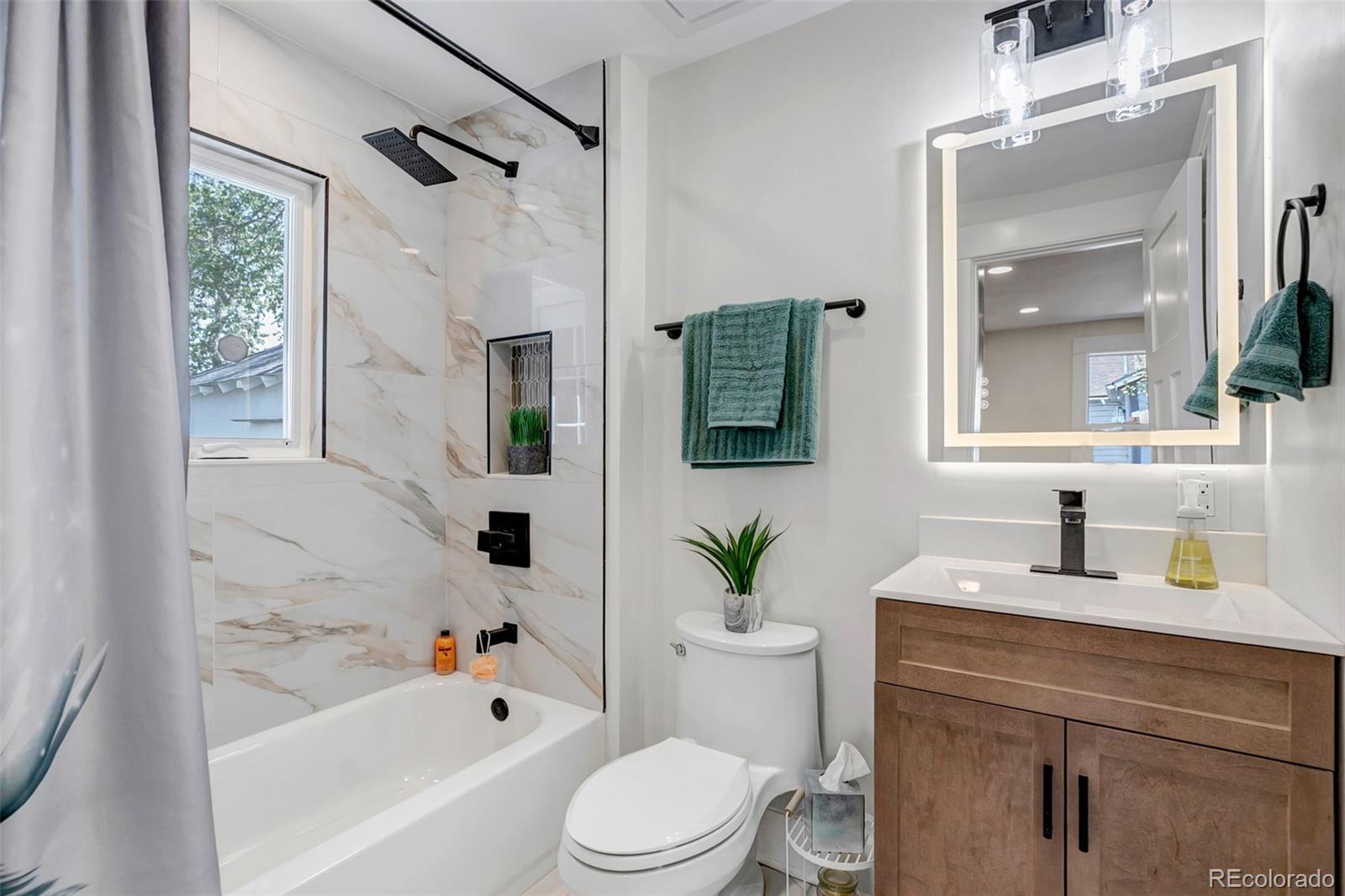 MLS Image #12 for 624 s quitman street,denver, Colorado