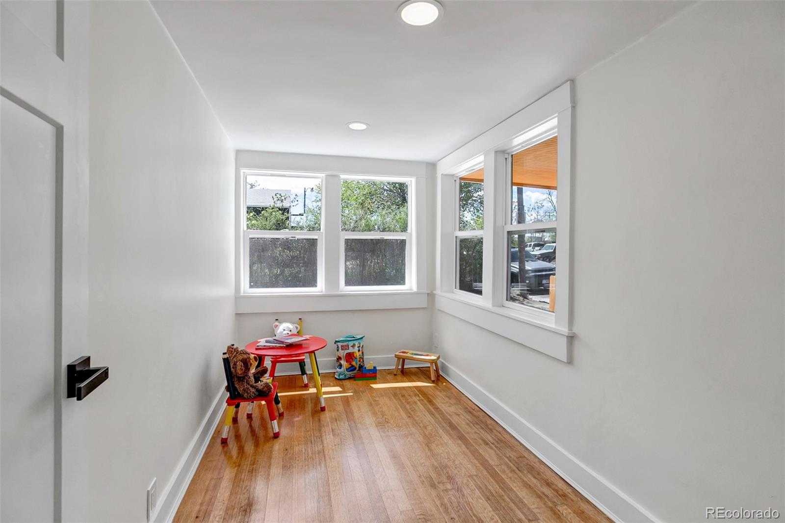 MLS Image #18 for 624 s quitman street,denver, Colorado