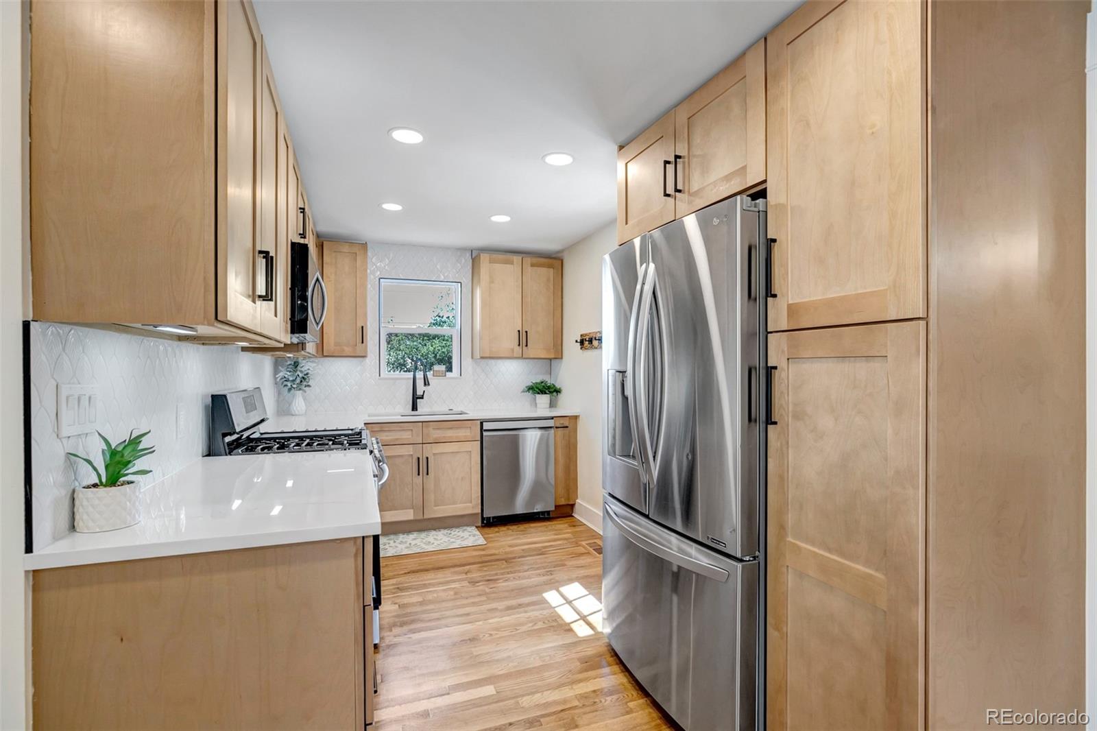 MLS Image #8 for 624 s quitman street,denver, Colorado