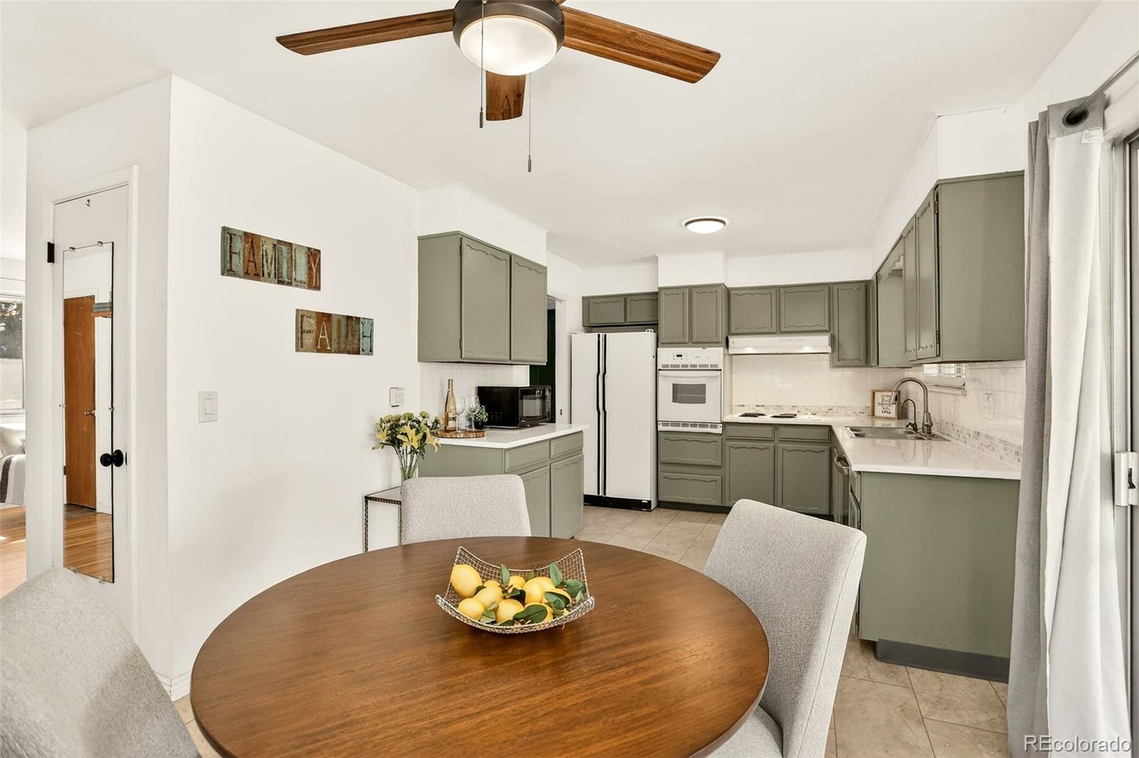 MLS Image #15 for 663  polaris place,thornton, Colorado