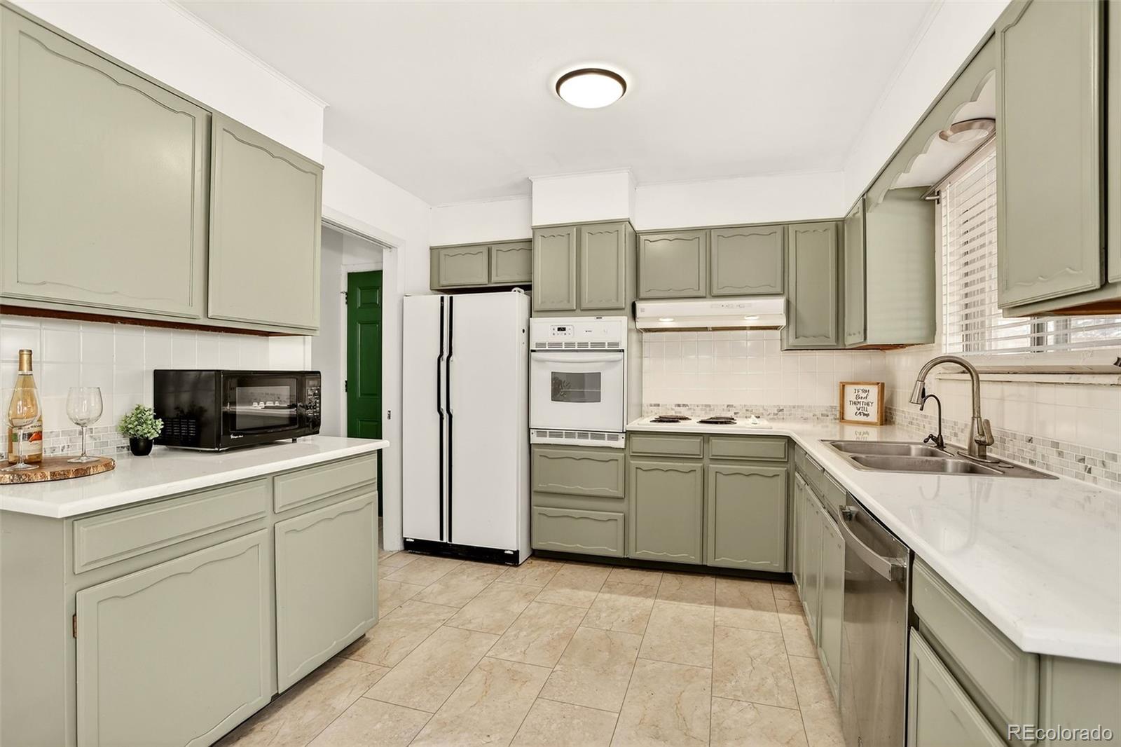 MLS Image #3 for 663  polaris place,thornton, Colorado