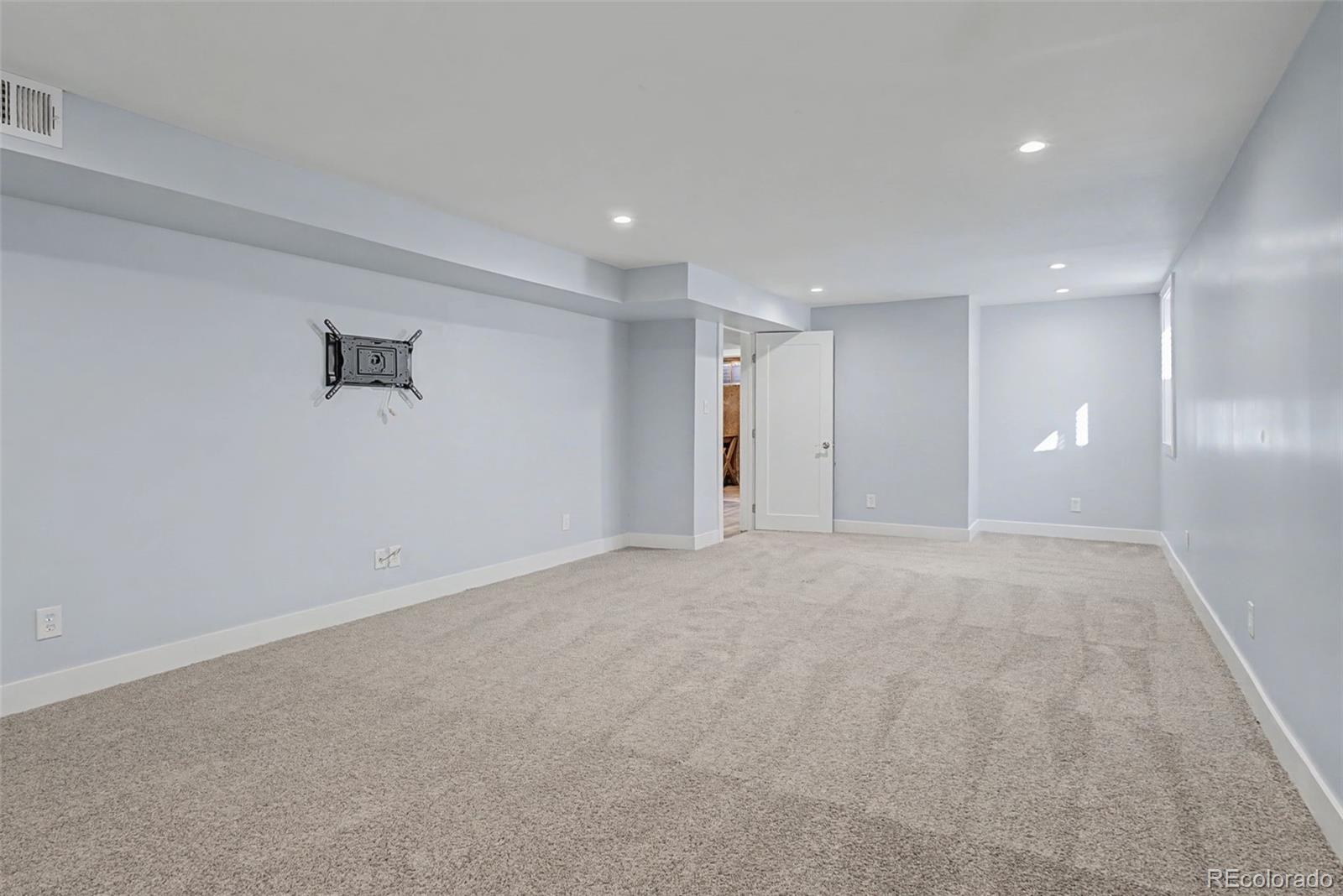 MLS Image #23 for 10915 w 68th avenue,arvada, Colorado