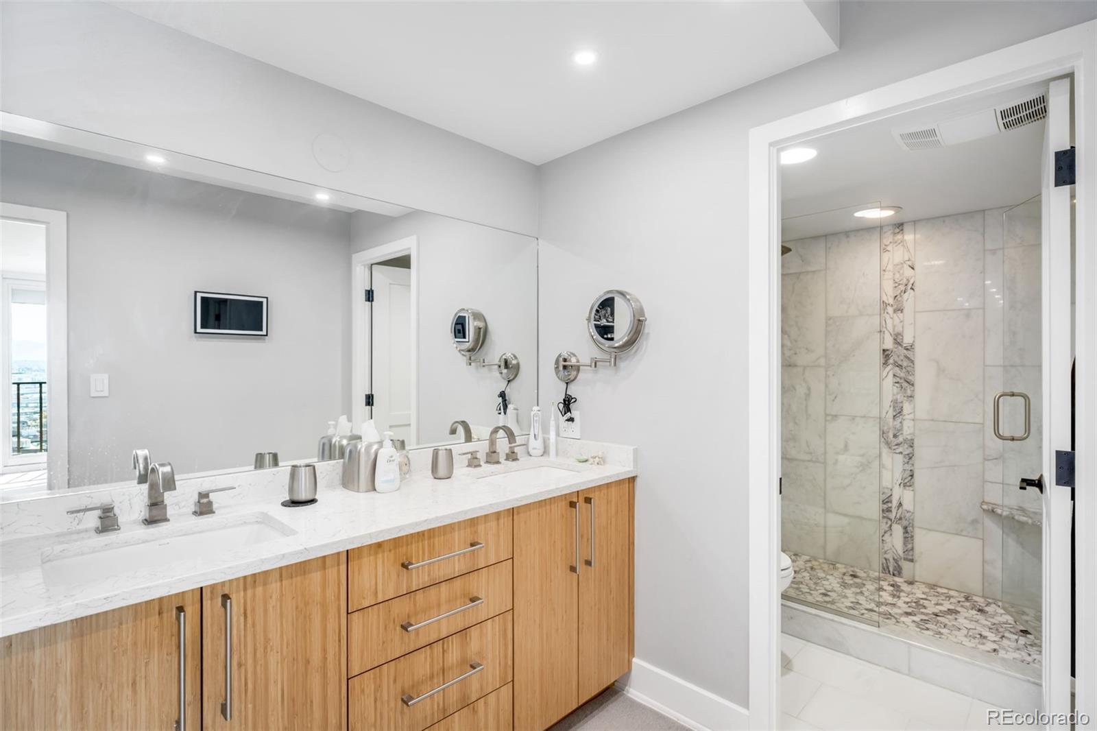 MLS Image #28 for 1551  larimer street,denver, Colorado