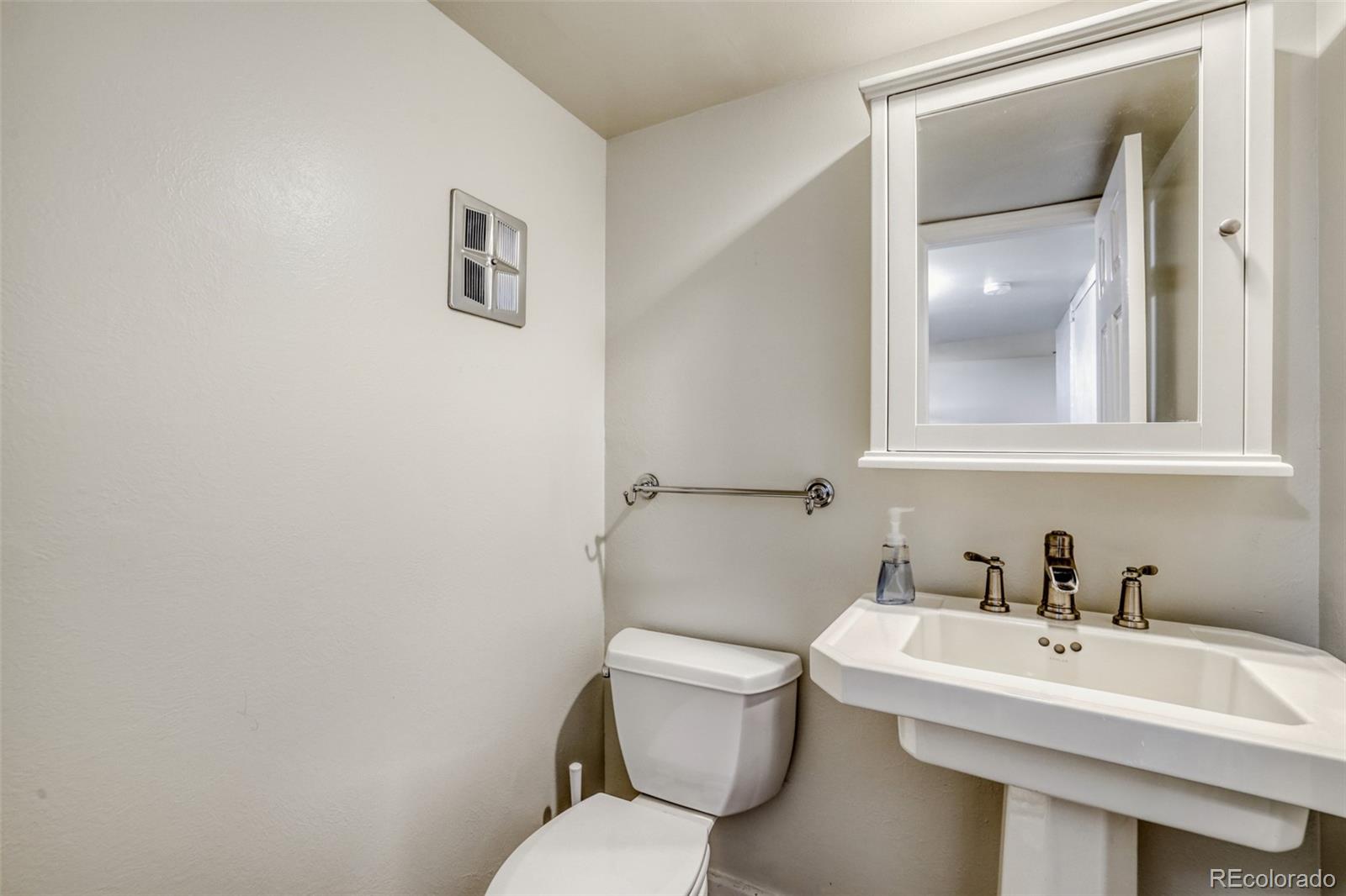 MLS Image #15 for 10135 w iowa avenue,lakewood, Colorado