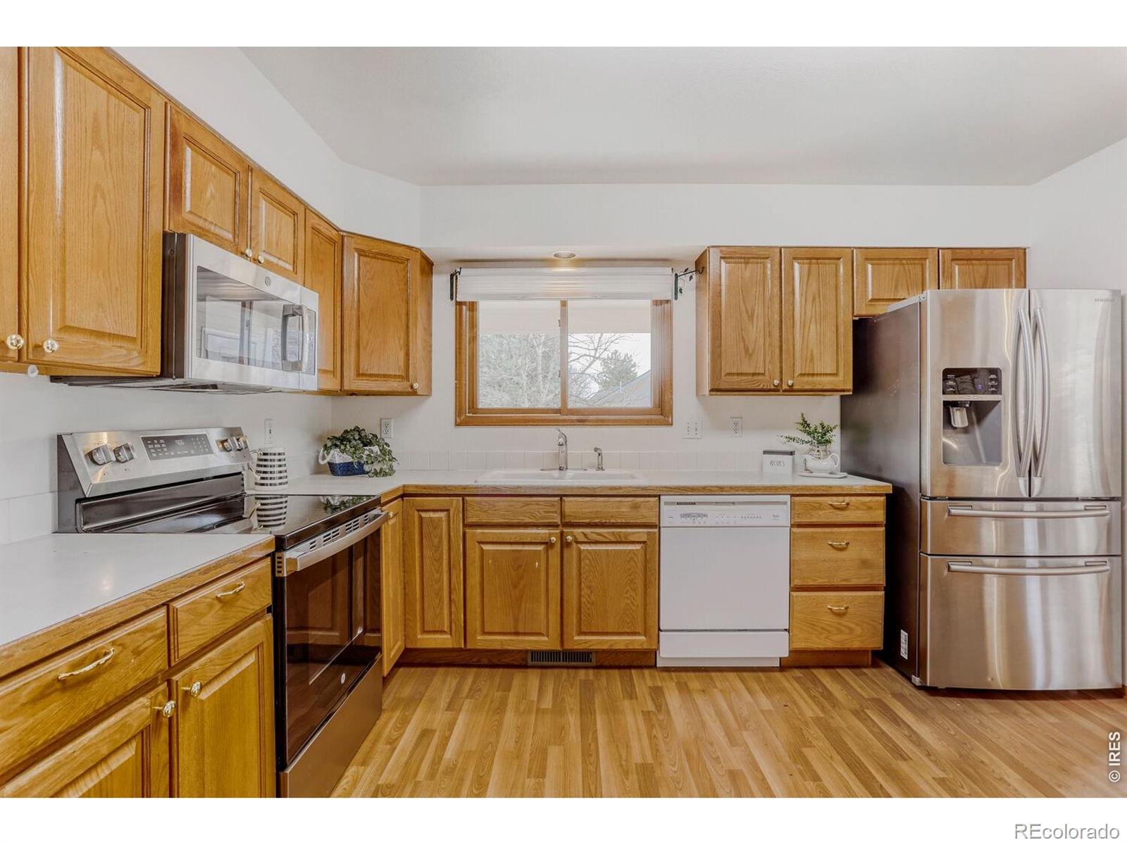MLS Image #8 for 1534  spencer street,longmont, Colorado