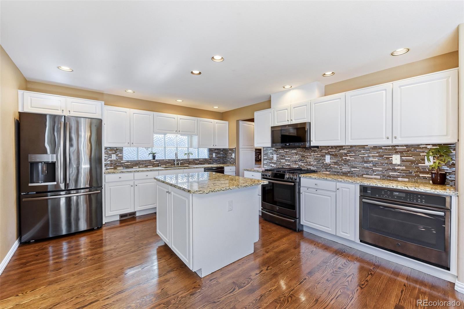 MLS Image #3 for 1011 s valentia street,denver, Colorado