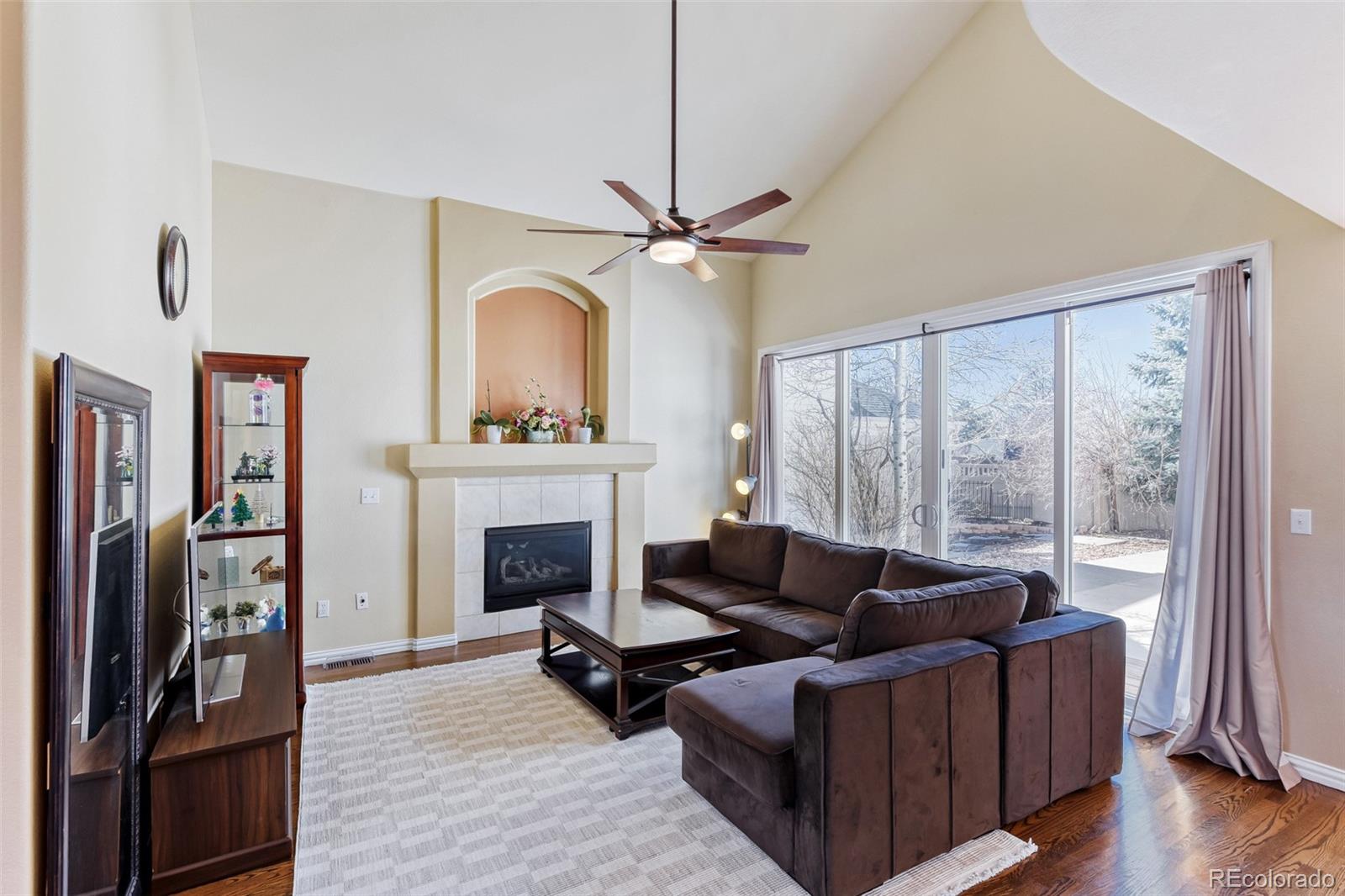MLS Image #7 for 1011 s valentia street,denver, Colorado