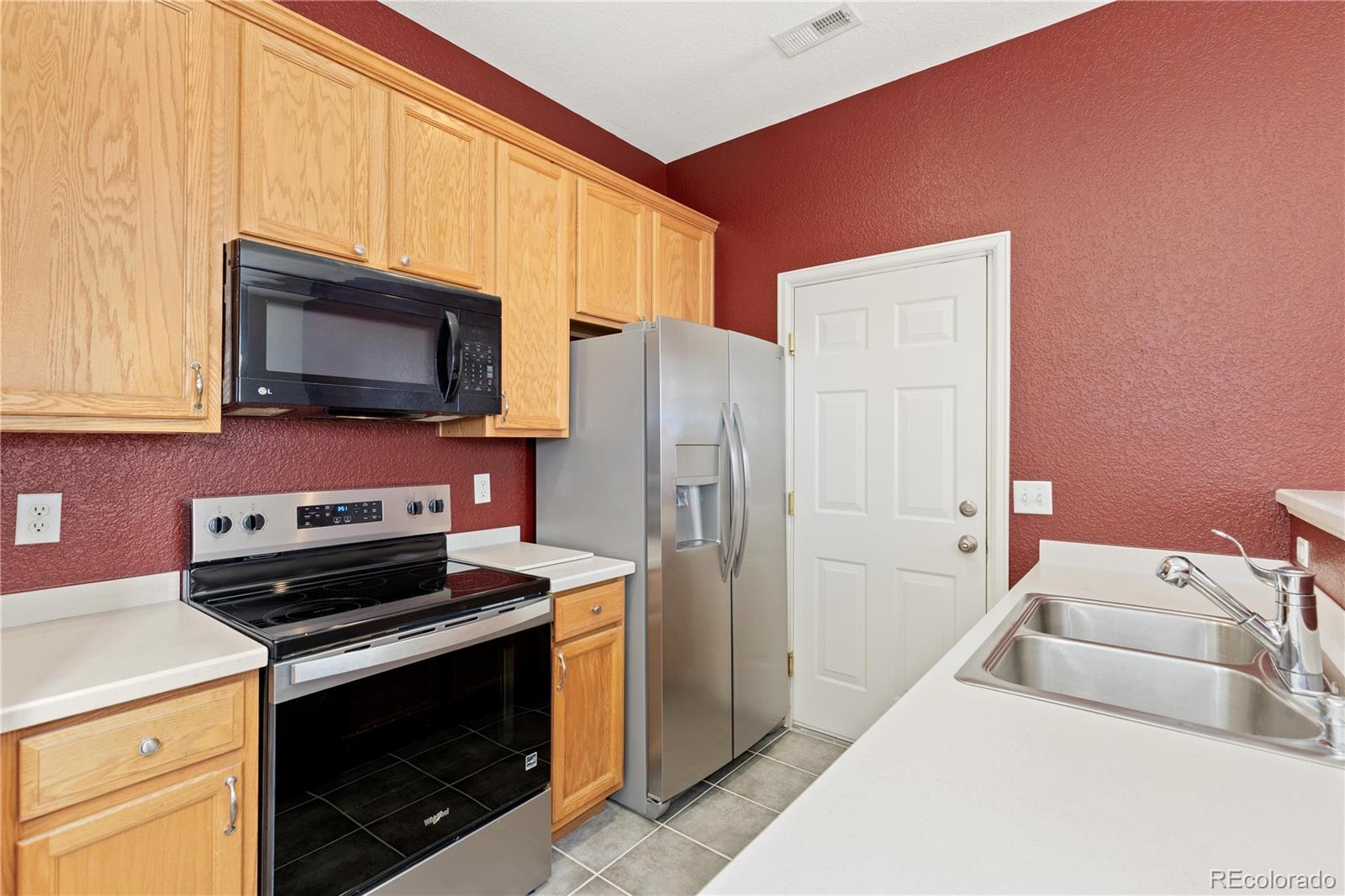 MLS Image #7 for 6701 s versailles way 106,aurora, Colorado