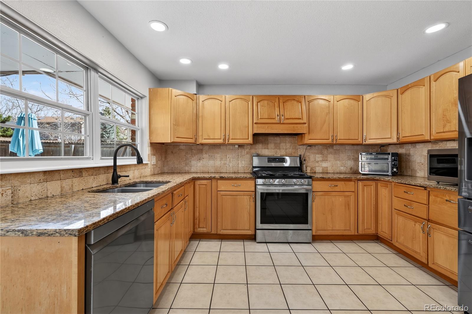 MLS Image #5 for 11467 e amherst circle,aurora, Colorado