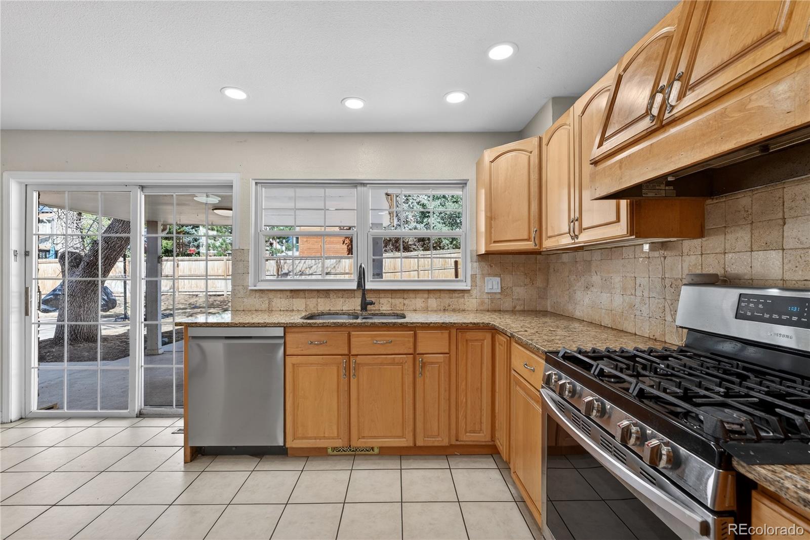 MLS Image #6 for 11467 e amherst circle,aurora, Colorado