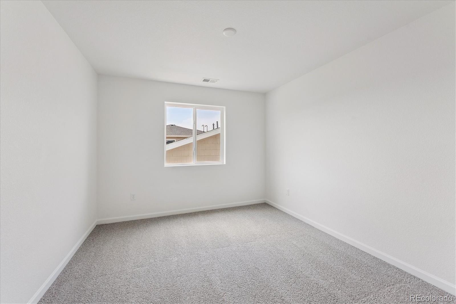 MLS Image #15 for 4615  sugar beet street,johnstown, Colorado