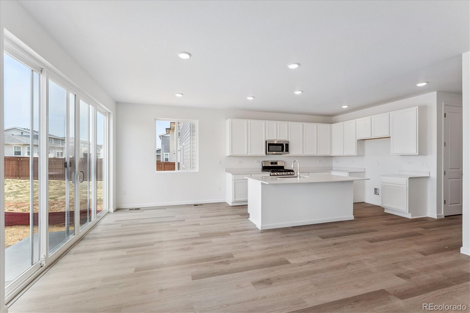 MLS Image #4 for 4615  sugar beet street,johnstown, Colorado