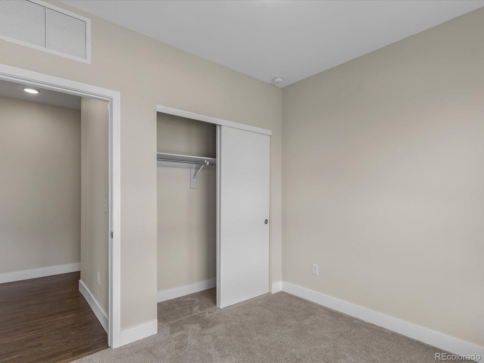 MLS Image #14 for 2374 s university boulevard 501,denver, Colorado