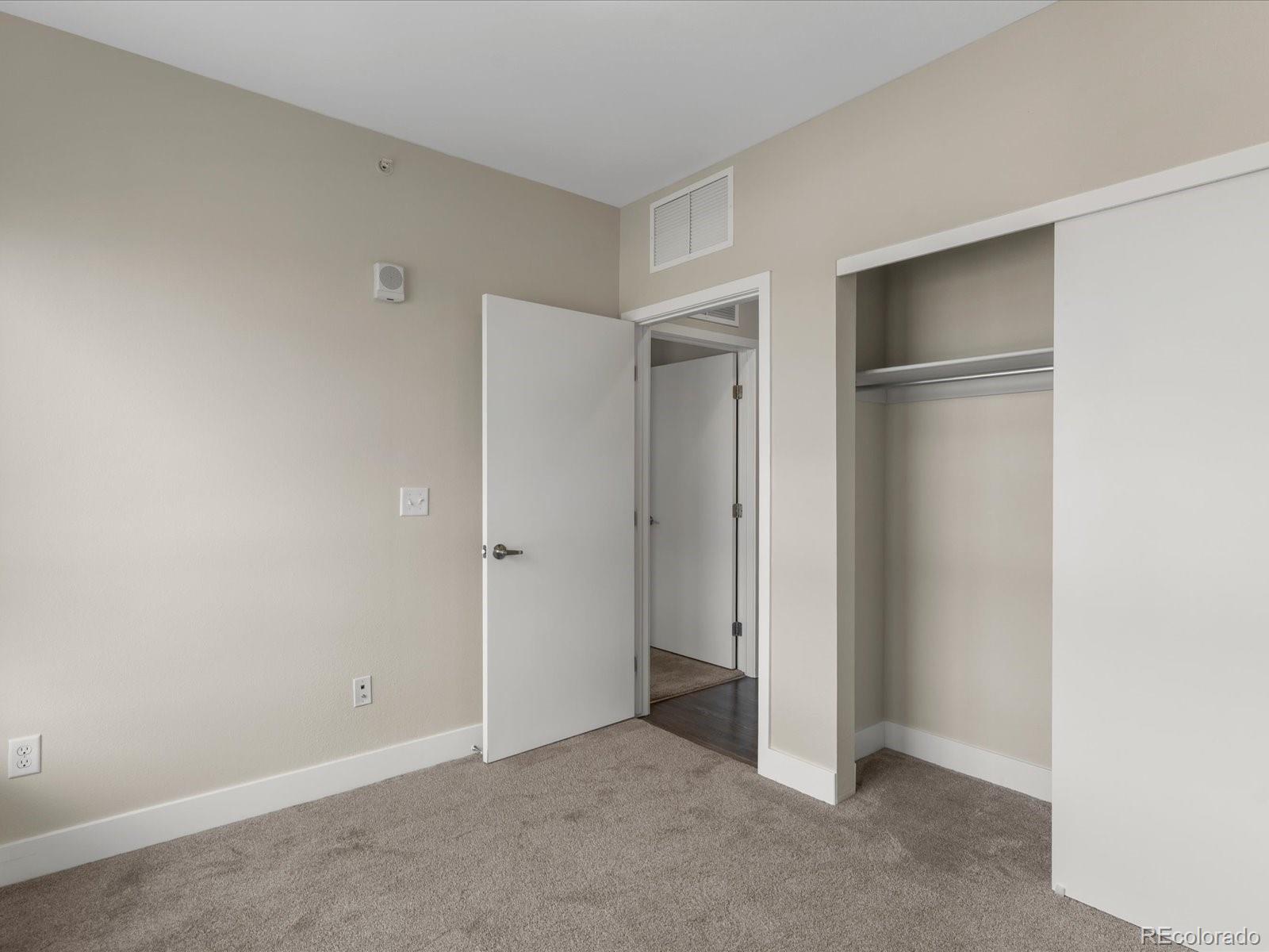 MLS Image #15 for 2374 s university boulevard 501,denver, Colorado