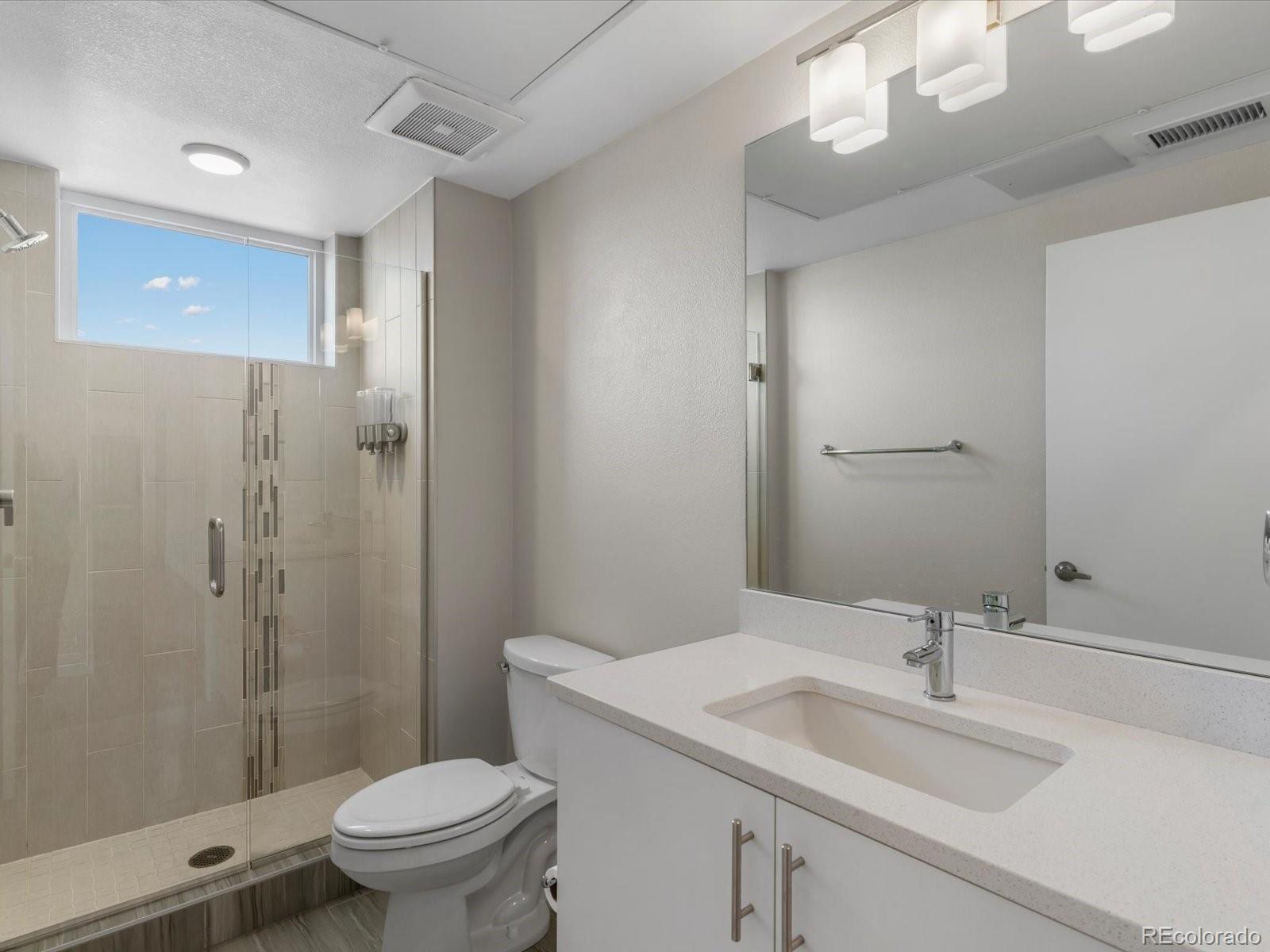 MLS Image #16 for 2374 s university boulevard 501,denver, Colorado
