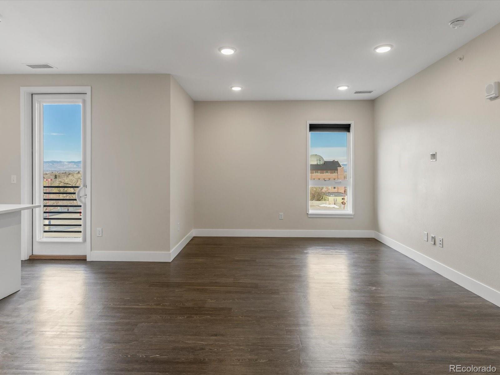 MLS Image #2 for 2374 s university boulevard 501,denver, Colorado