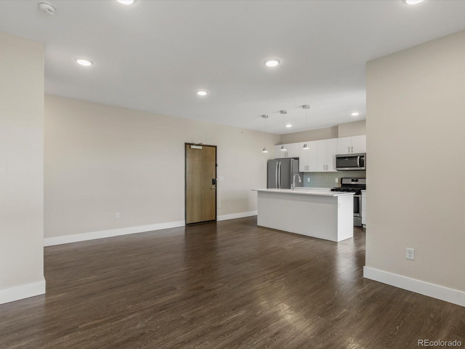 MLS Image #4 for 2374 s university boulevard 501,denver, Colorado