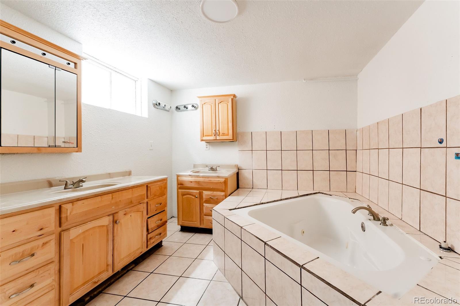MLS Image #19 for 135 s raleigh street,denver, Colorado
