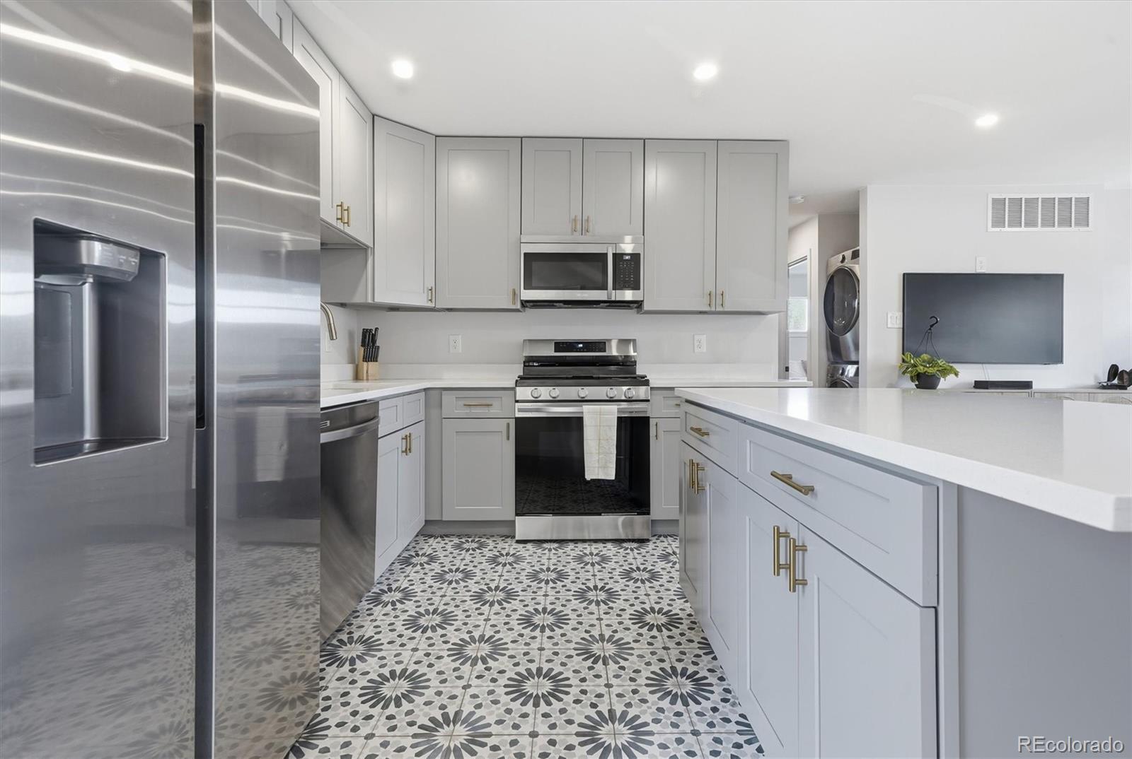 MLS Image #5 for 1087  wolff street,denver, Colorado