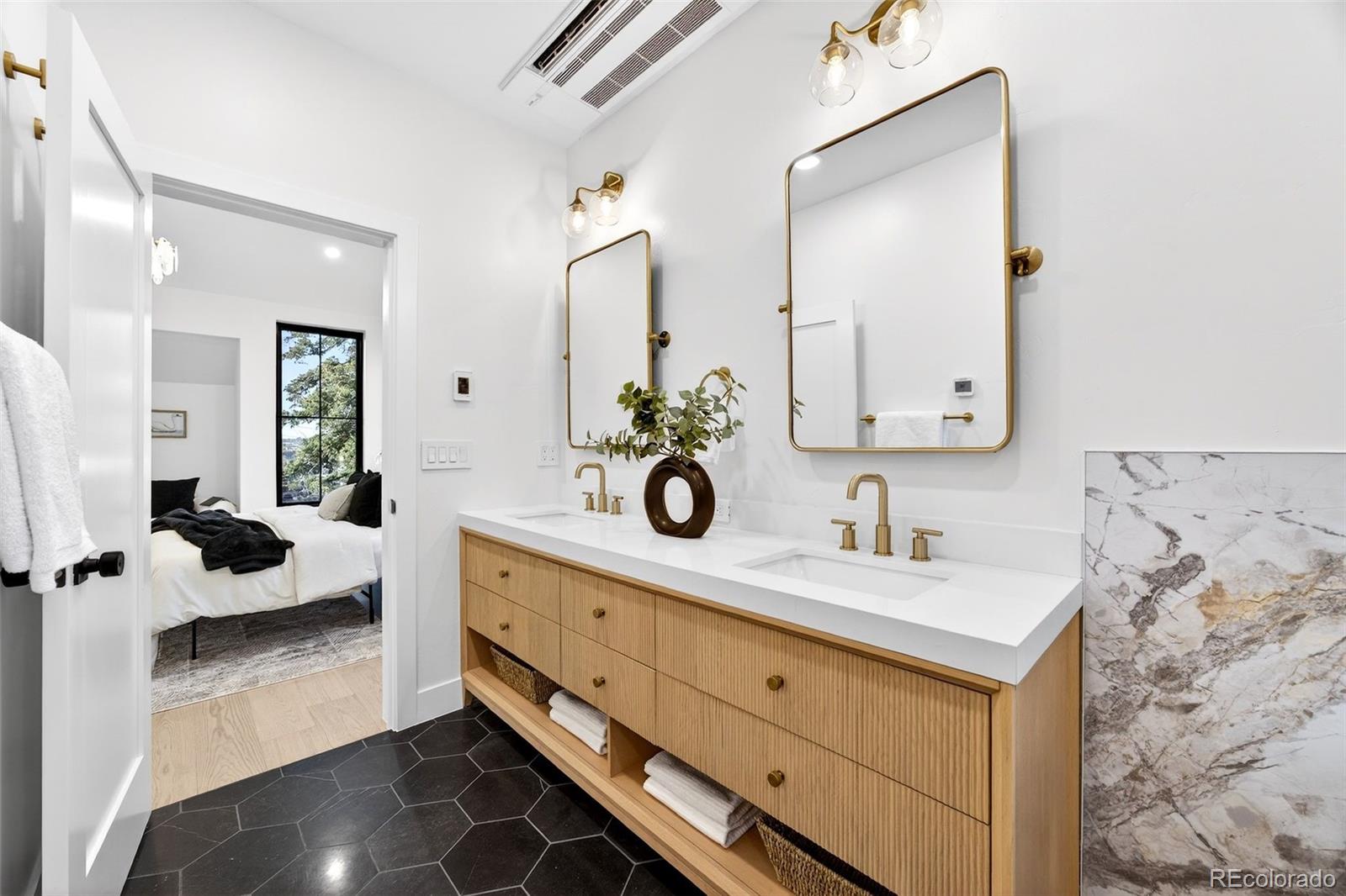 MLS Image #18 for 5175 n raleigh street,denver, Colorado