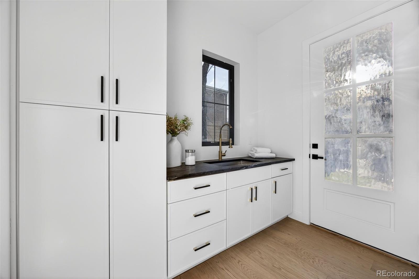 MLS Image #7 for 5175 n raleigh street,denver, Colorado